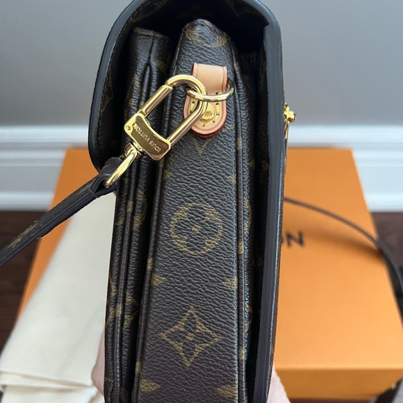 SOLD Authentic Louis Vuitton Pochette Métis - Picture 3 of 9